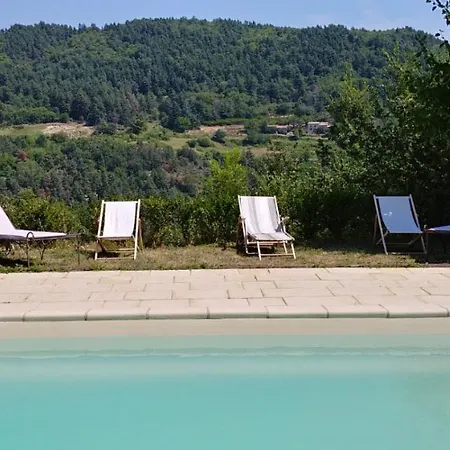 La Bastide Piscine Et Jacuzzi بيت للعطل
