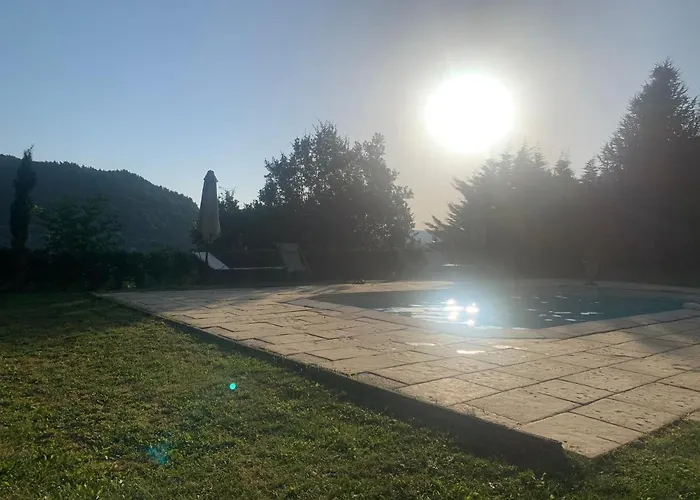 La Bastide Piscine Et Jacuzzi Silhac